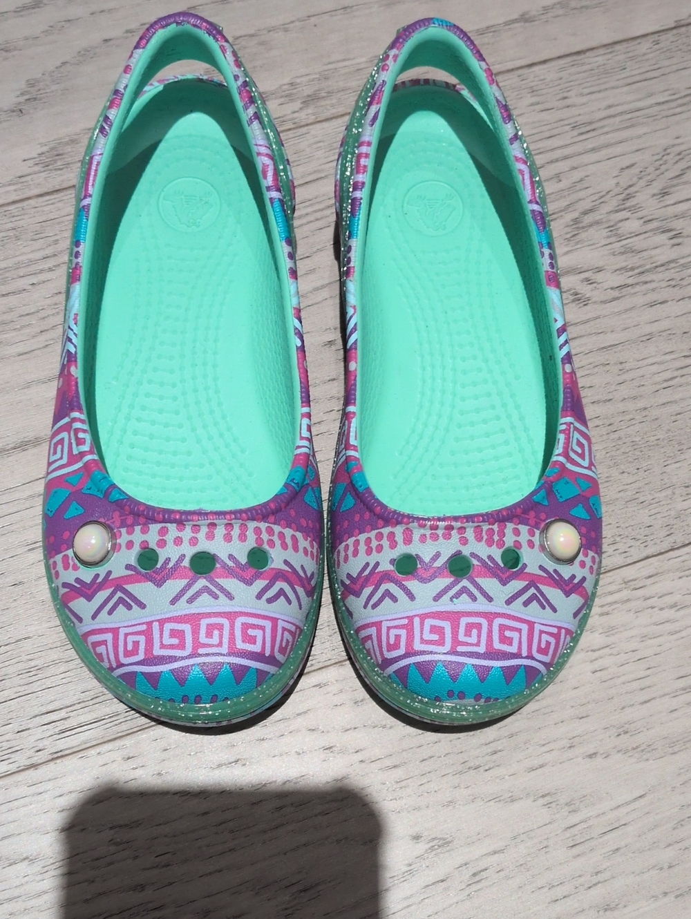 NWOT Crocs Kids Patterned Mint & Purple Slip-On Flats